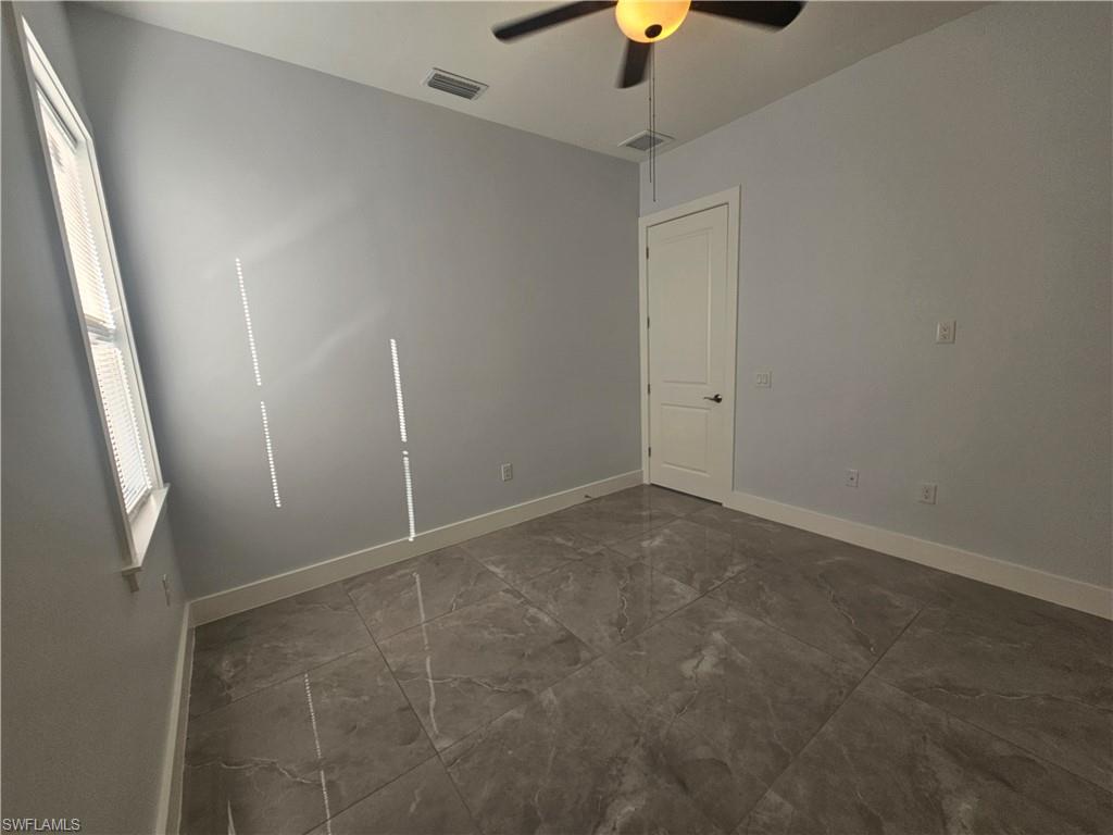 SAN CARLOS PARK - Residential