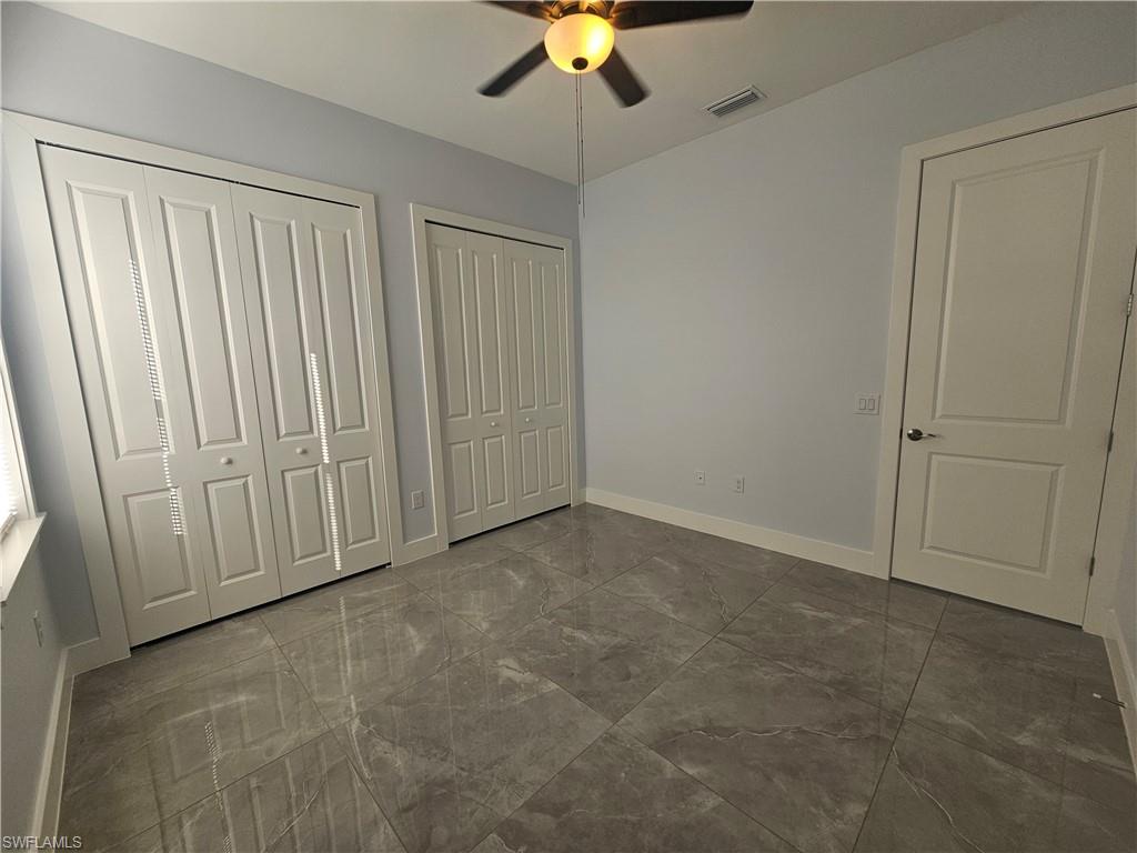 SAN CARLOS PARK - Residential