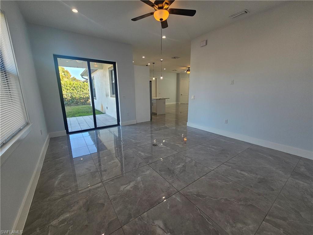 SAN CARLOS PARK - Residential