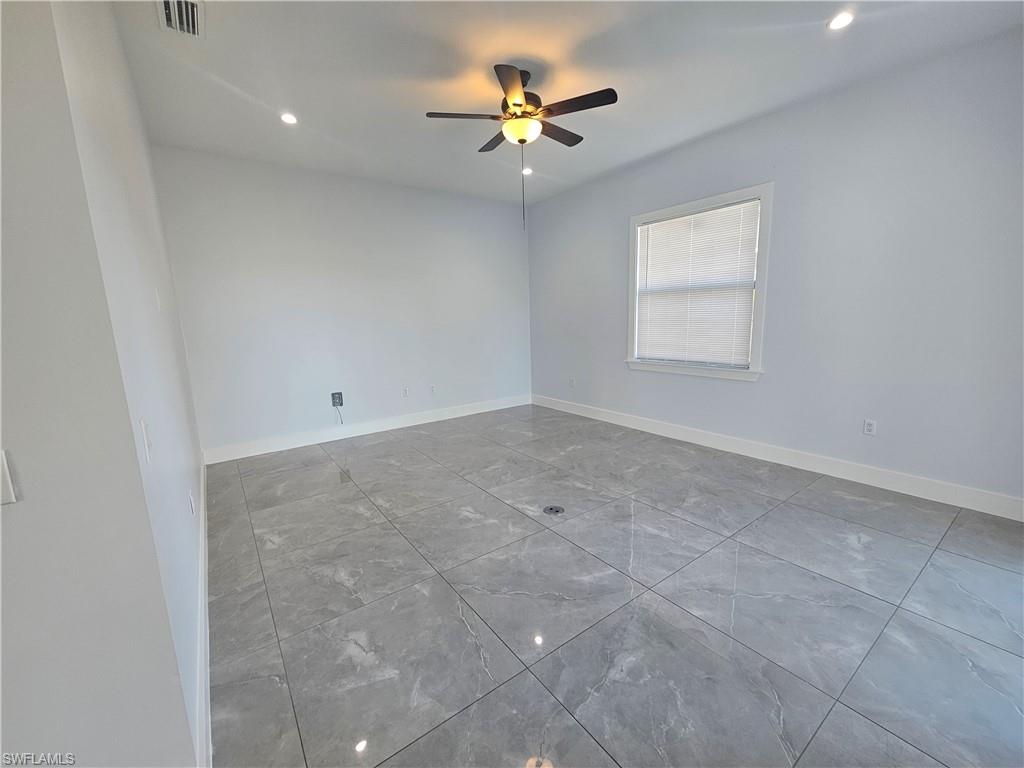 SAN CARLOS PARK - Residential