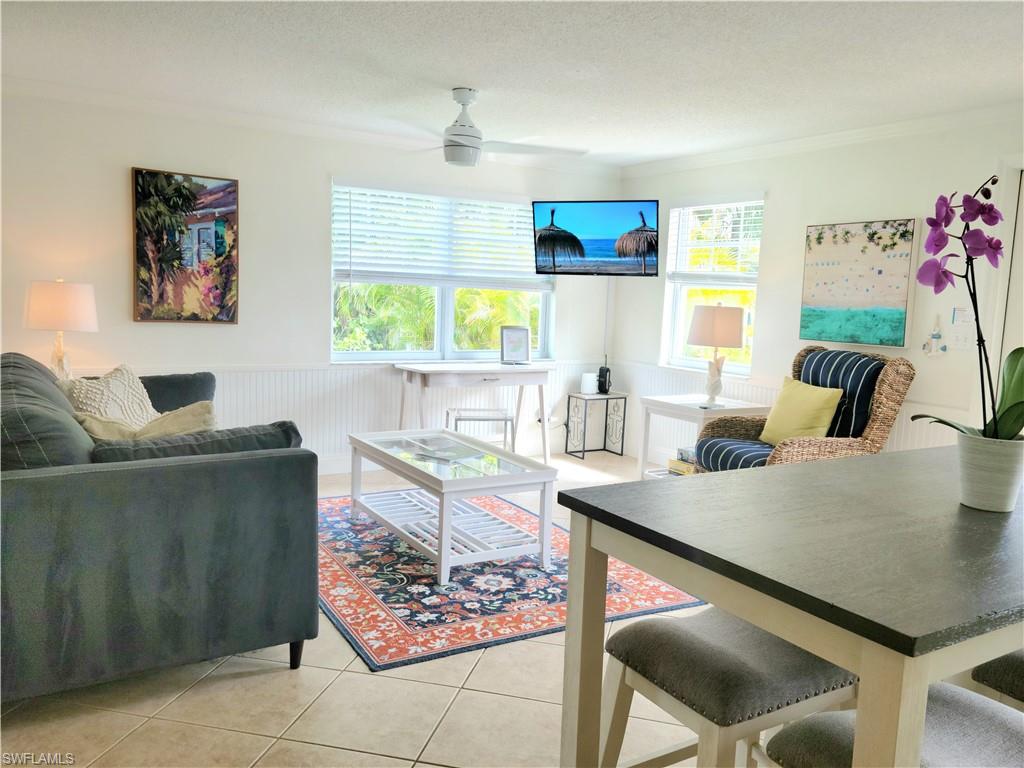 NAPLES PARK - Residential