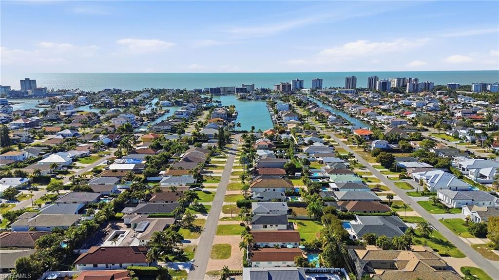 NAPLES PARK - Residential