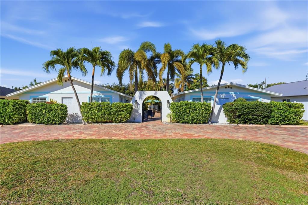 NAPLES PARK - Residential