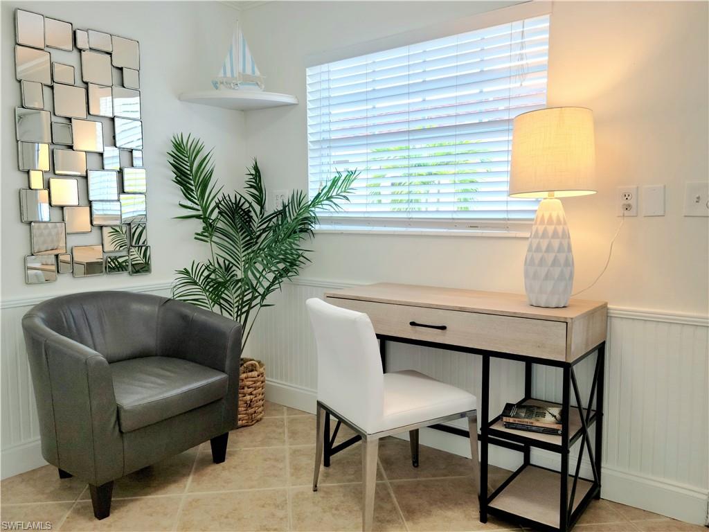 NAPLES PARK - Residential