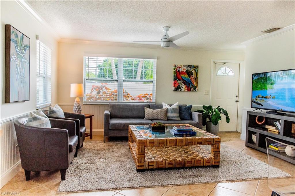 NAPLES PARK - Residential