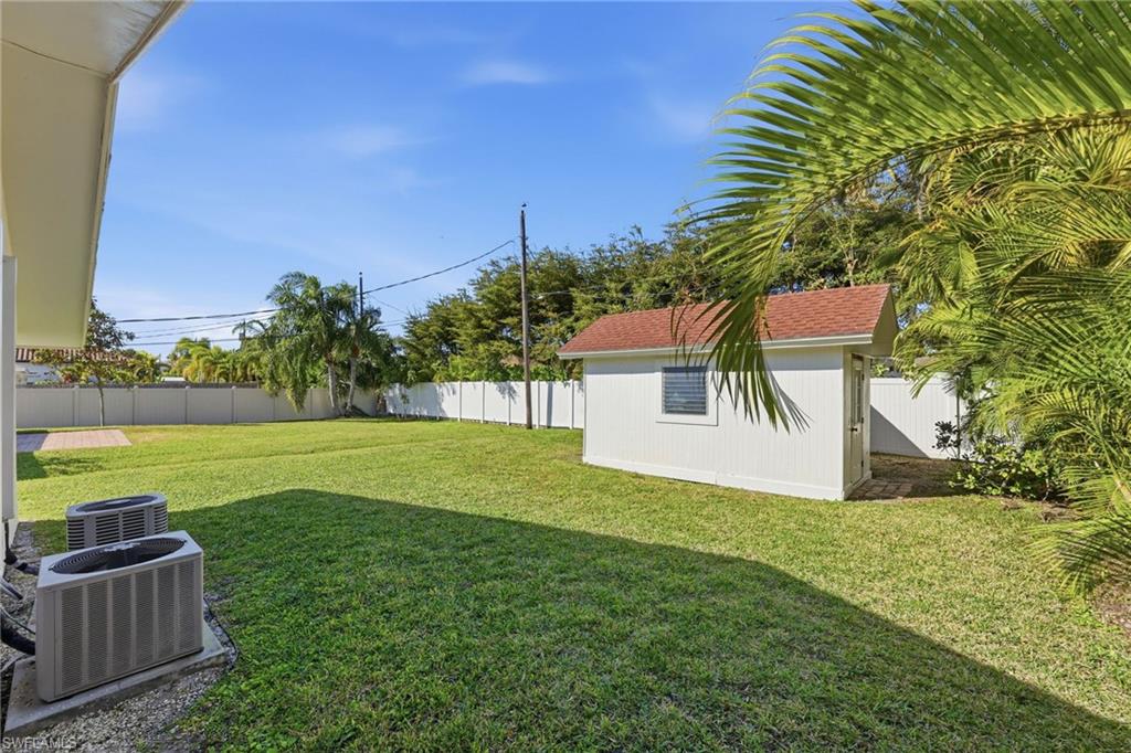 NAPLES PARK - Residential