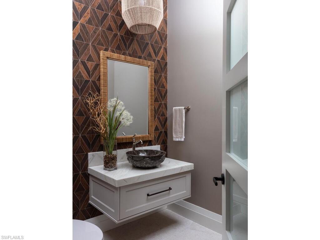 AQUALANE SHORES - Residential