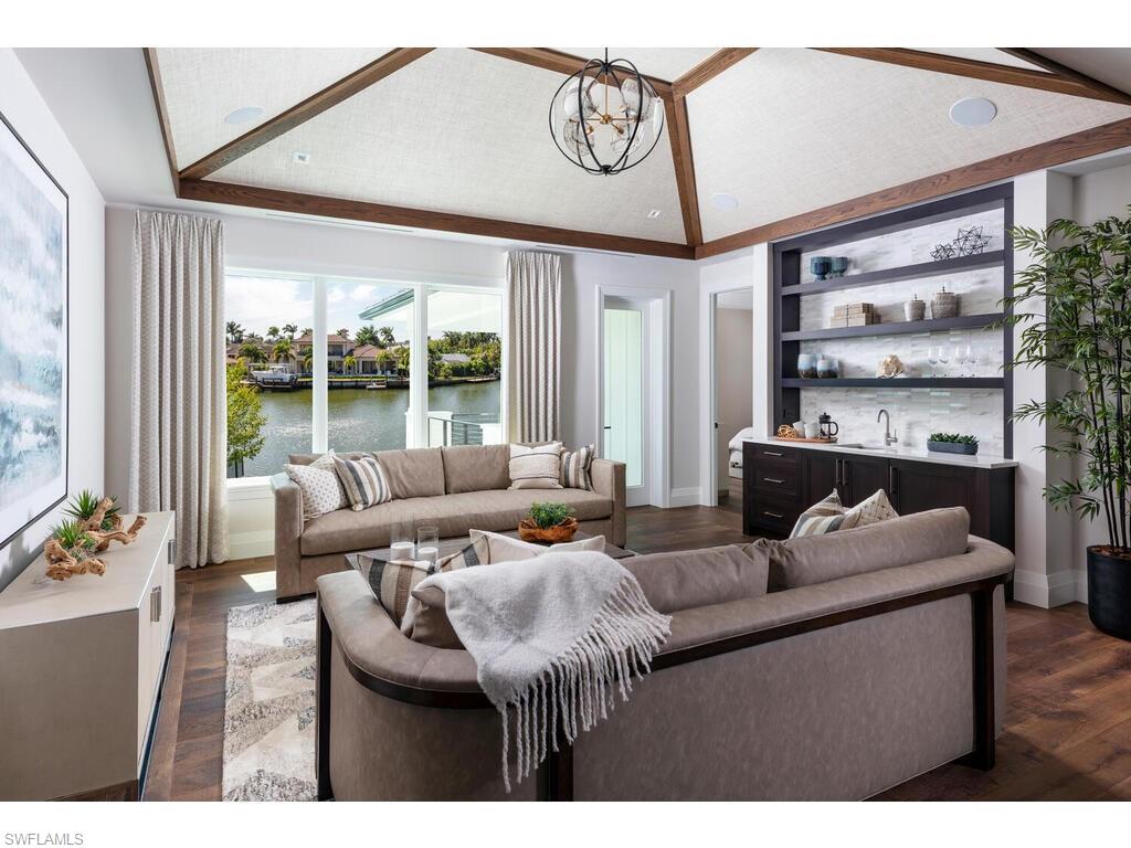 AQUALANE SHORES - Residential