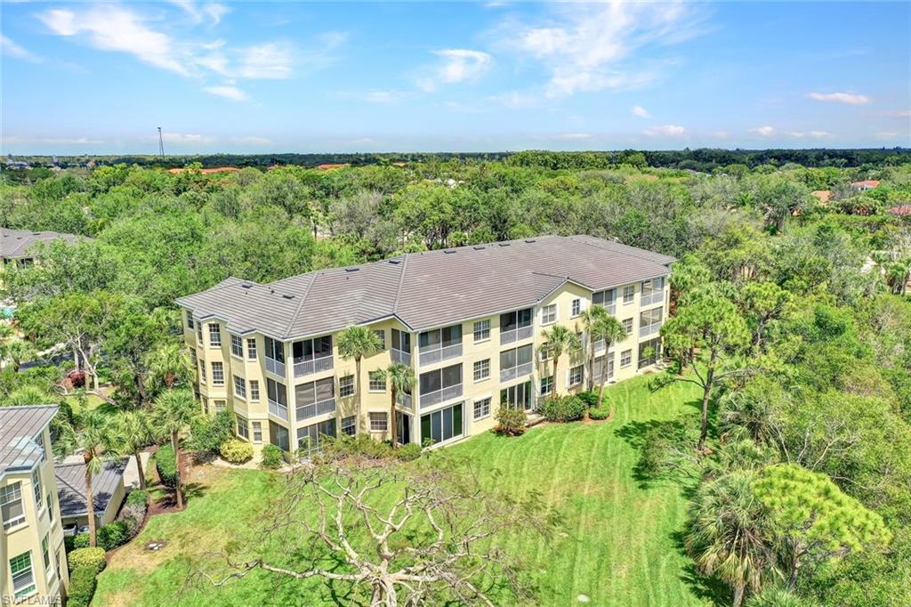 POINTE AT PELICAN LANDING - Residential