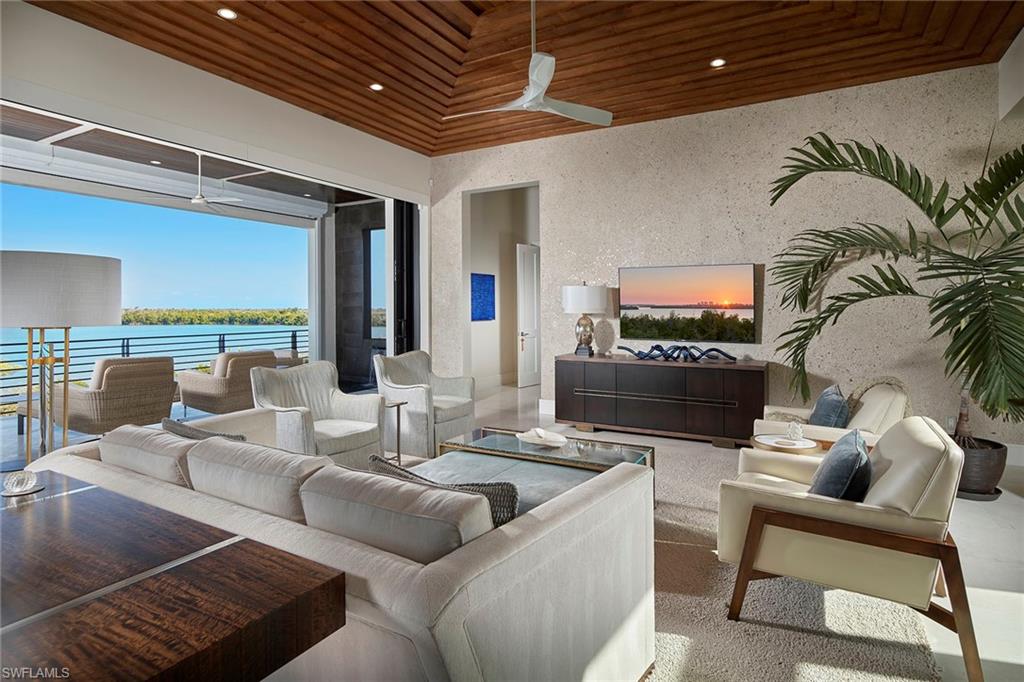 KEY MARCO - Residential