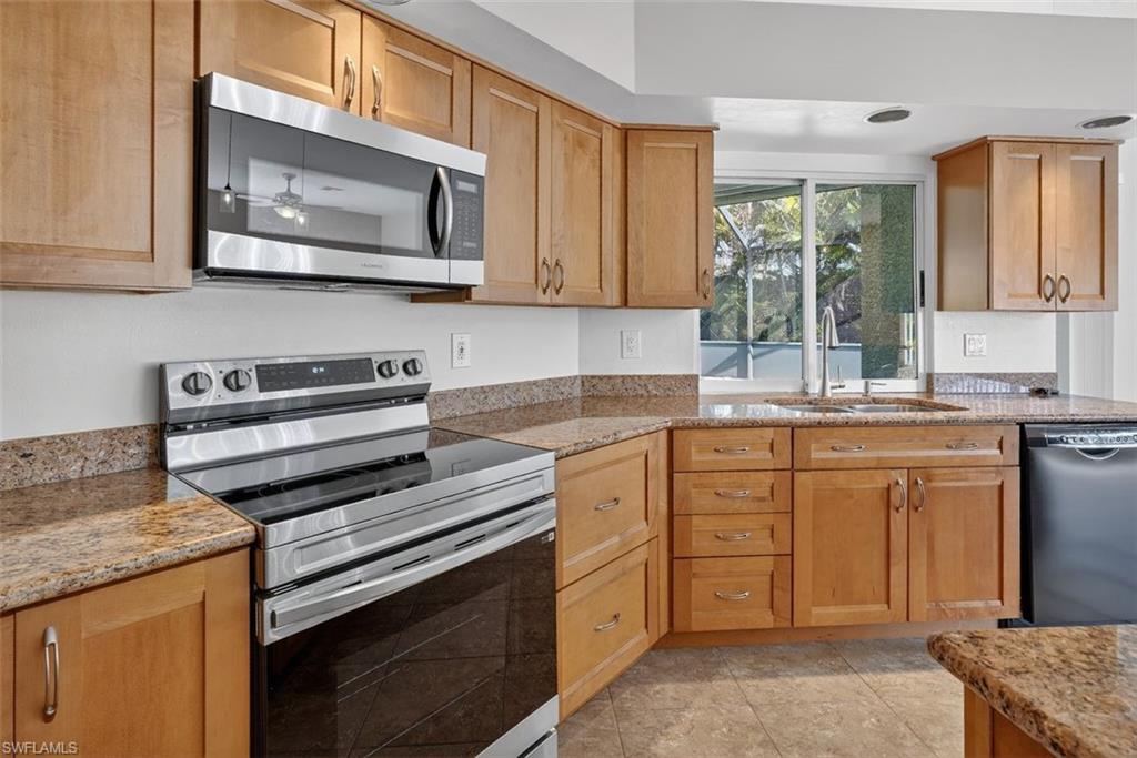 CROSS CREEK ESTATES - Residential