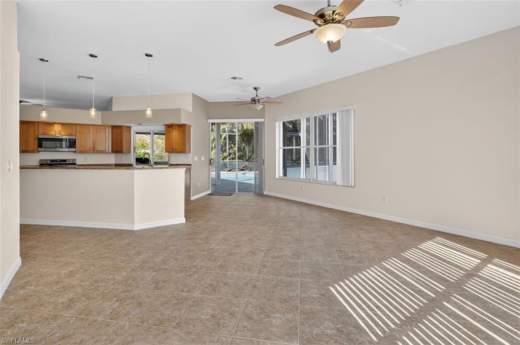 CROSS CREEK ESTATES - Residential