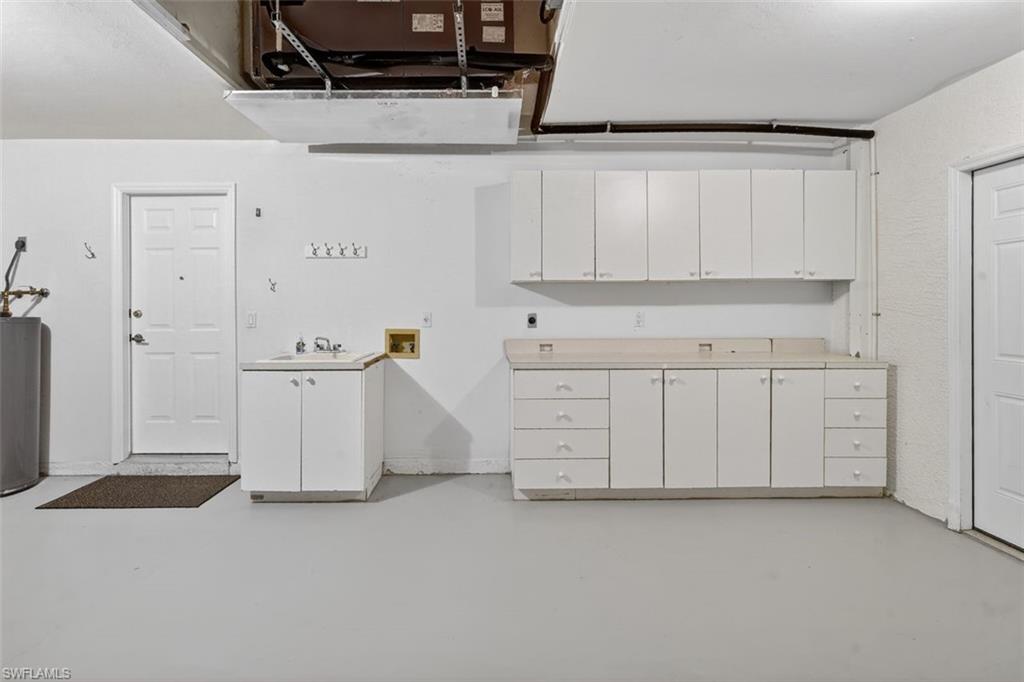 CROSS CREEK ESTATES - Residential