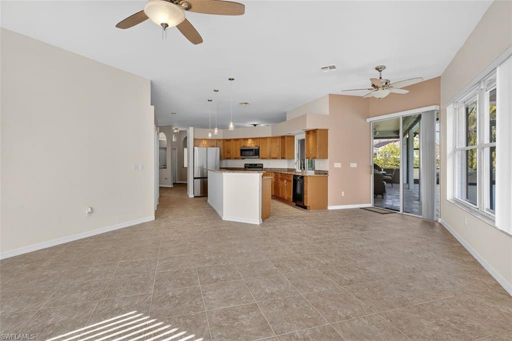 CROSS CREEK ESTATES - Residential