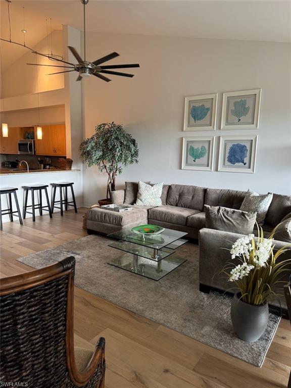 WINDWARD CAY - Residential Lease