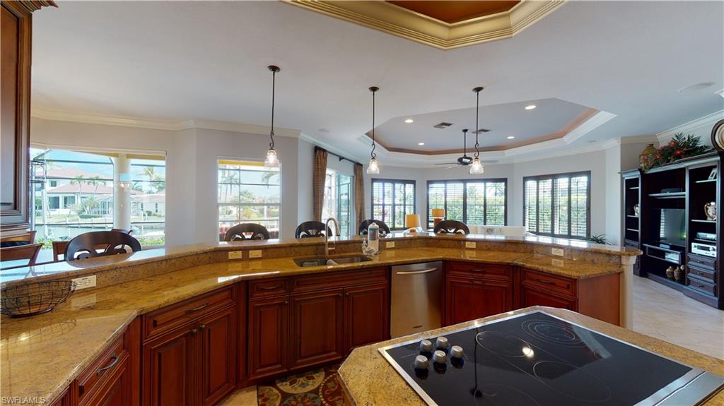 MARCO BEACH - Residential