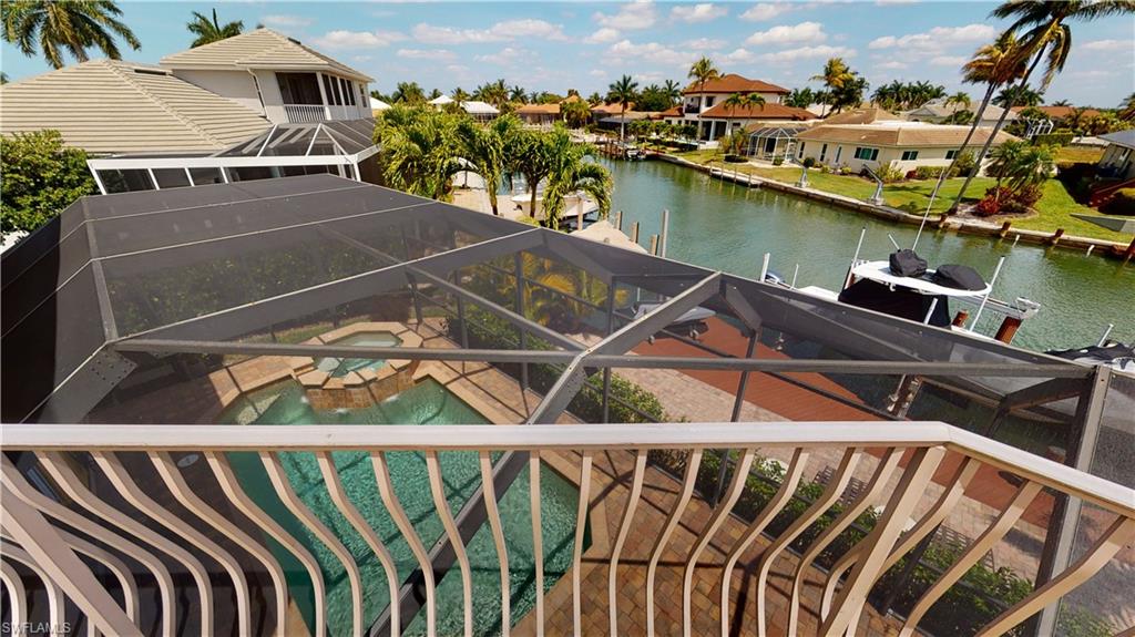 MARCO BEACH - Residential