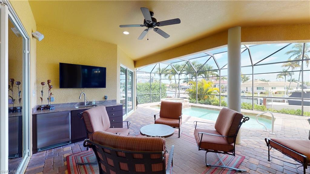 MARCO BEACH - Residential