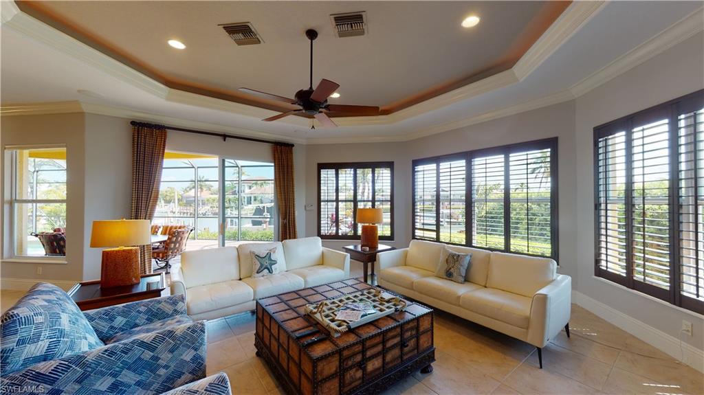 MARCO BEACH - Residential