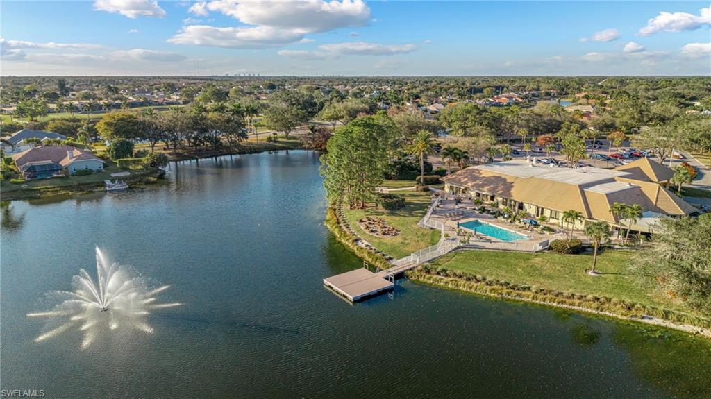 LONGSHORE LAKE - Residential