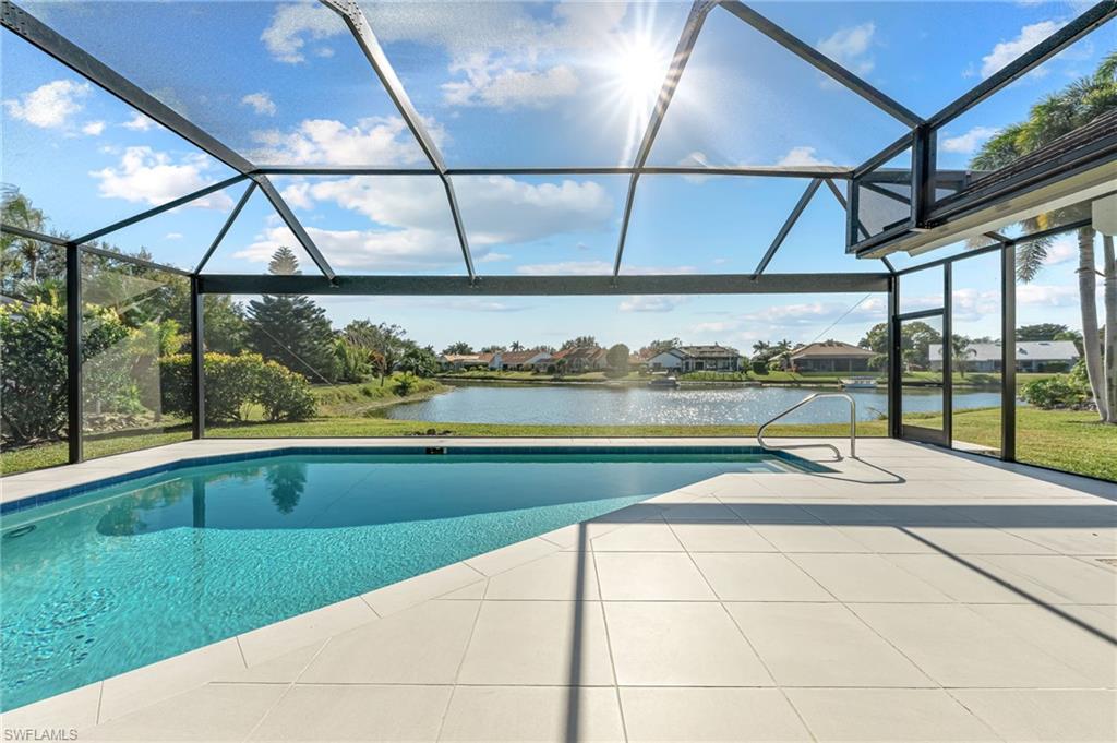 LONGSHORE LAKE - Residential