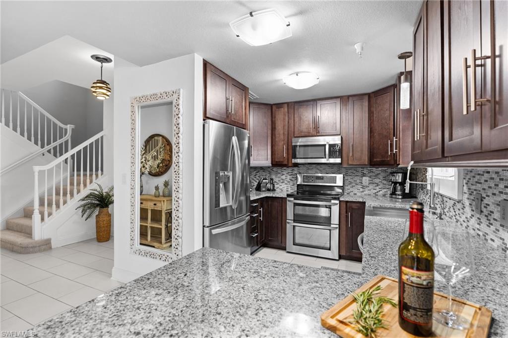 BOTANICAL PLACE - Residential