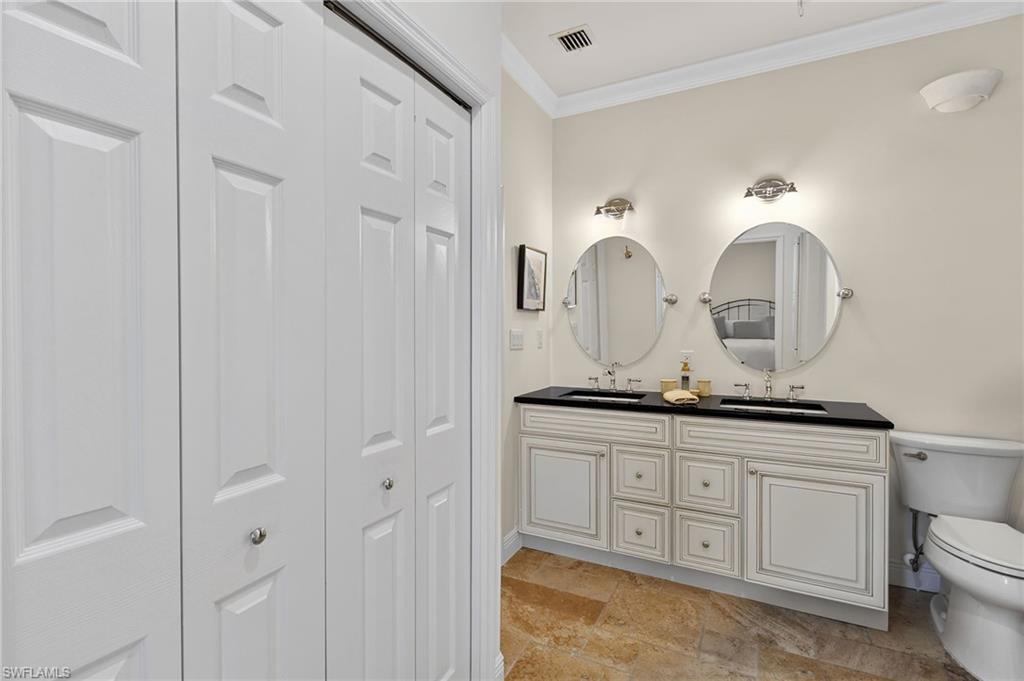 SOMMERSET VILLAS - Residential