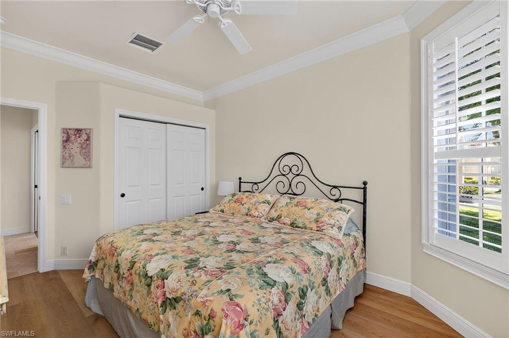 SOMMERSET VILLAS - Residential