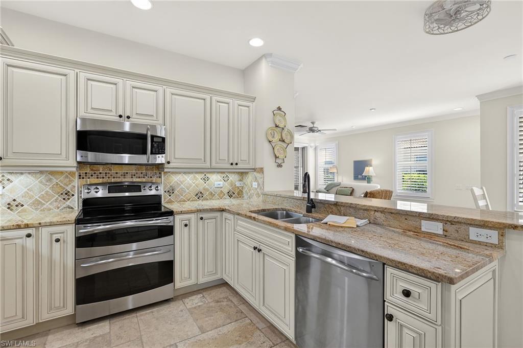 SOMMERSET VILLAS - Residential