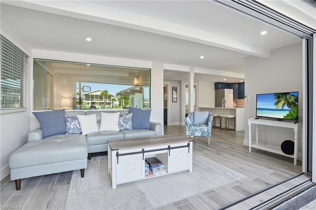 SANTINI CROSS UNREC - Residential
