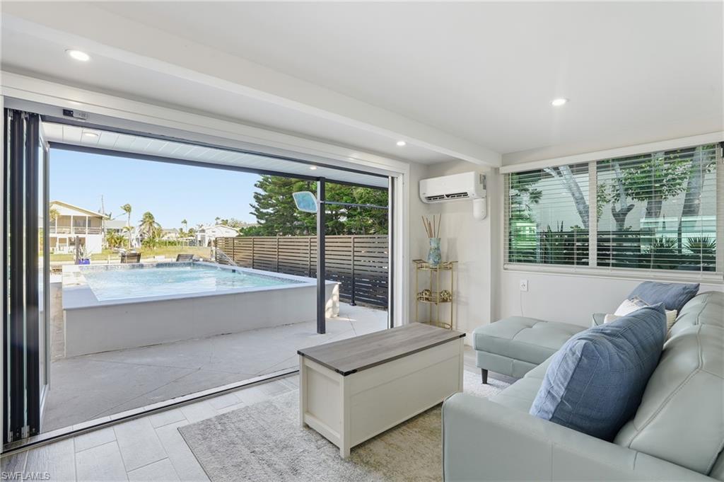 SANTINI CROSS UNREC - Residential