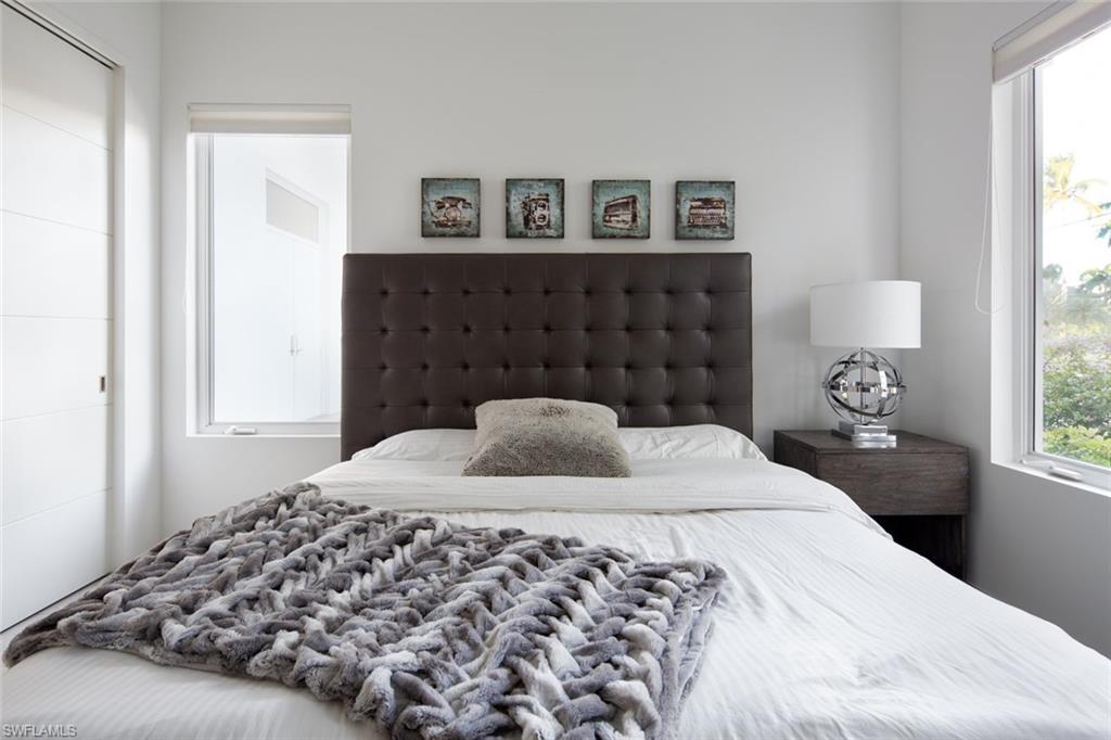 ROYAL HARBOR - Residential