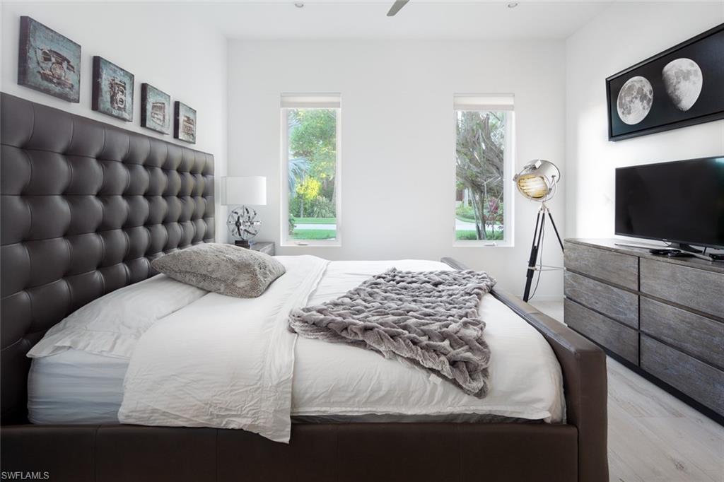 ROYAL HARBOR - Residential