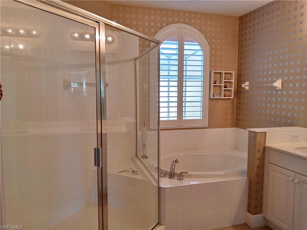 BELL TOWER PARK - Residential