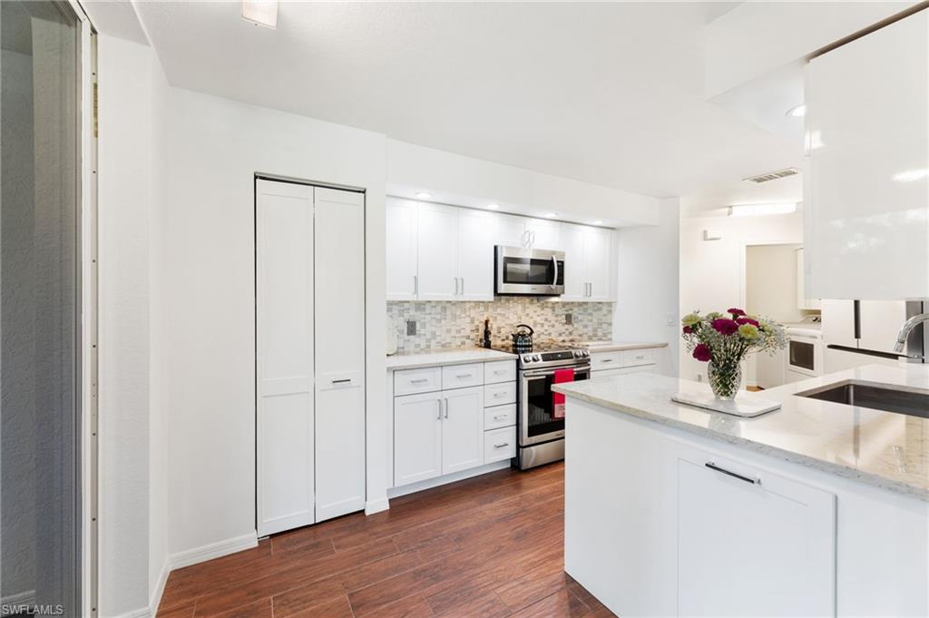 BERMUDA CAYS - Residential