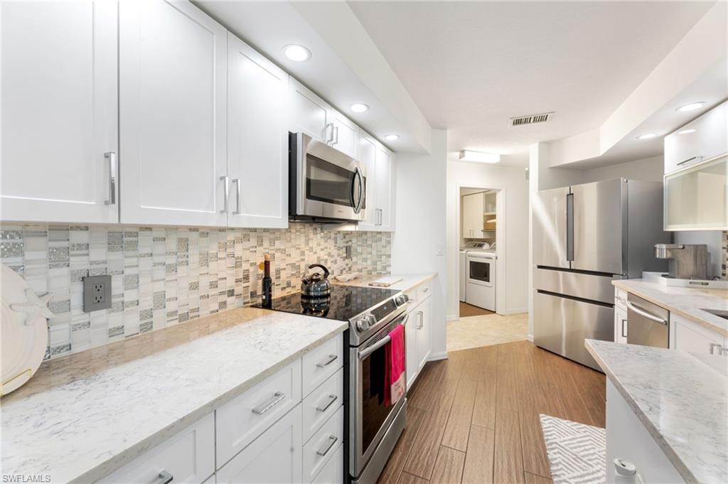 BERMUDA CAYS - Residential