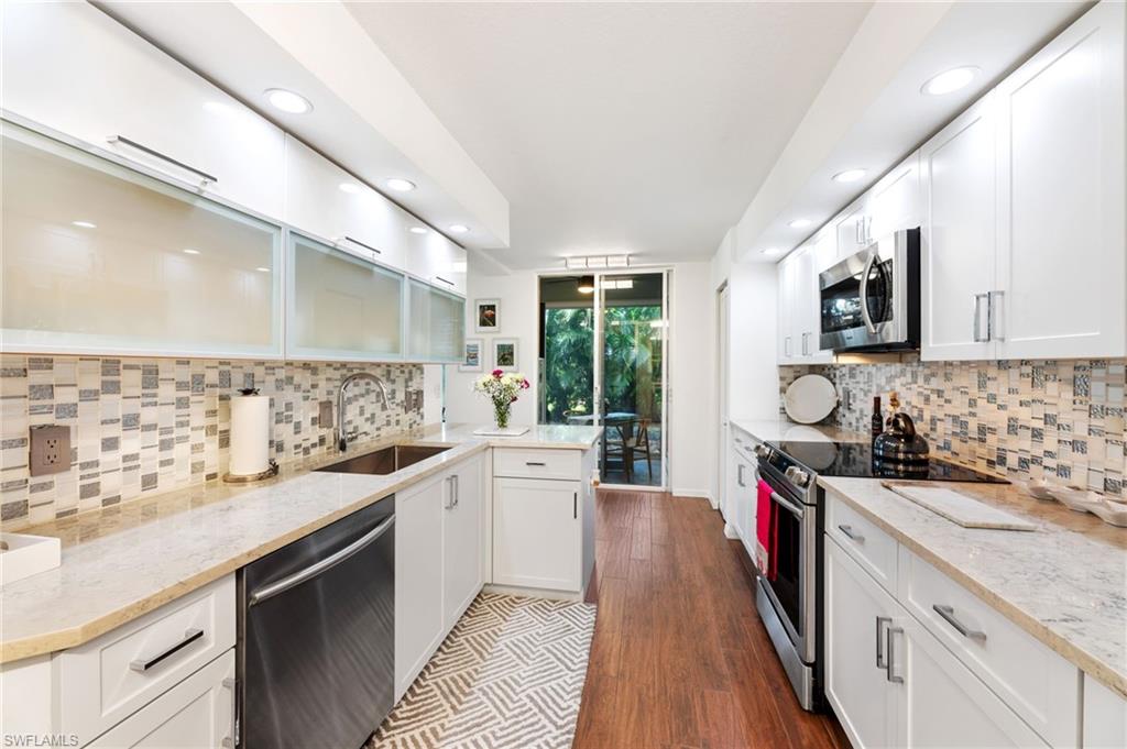 BERMUDA CAYS - Residential