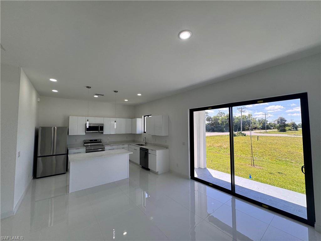 CAPE CORAL - Residential Lease