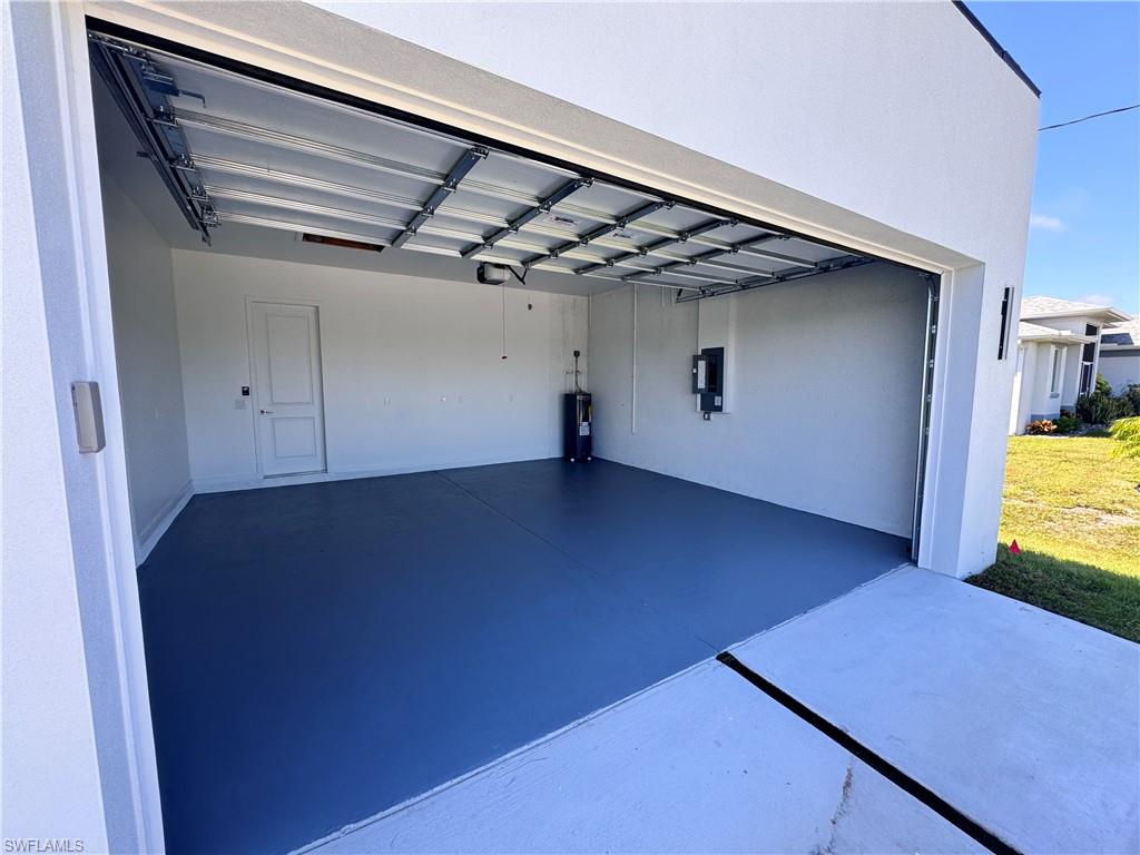 CAPE CORAL - Residential Lease