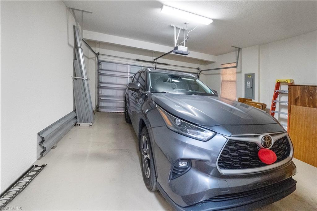 BELLA TERRA - Residential Lease