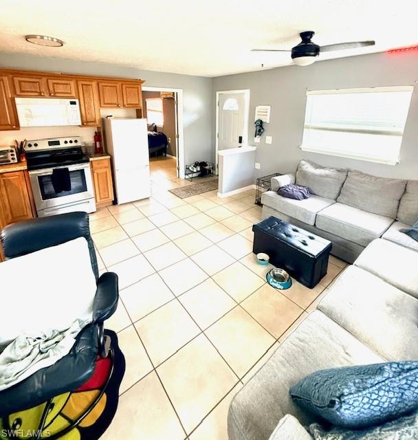 GOLDEN GATE ESTATES - Residential