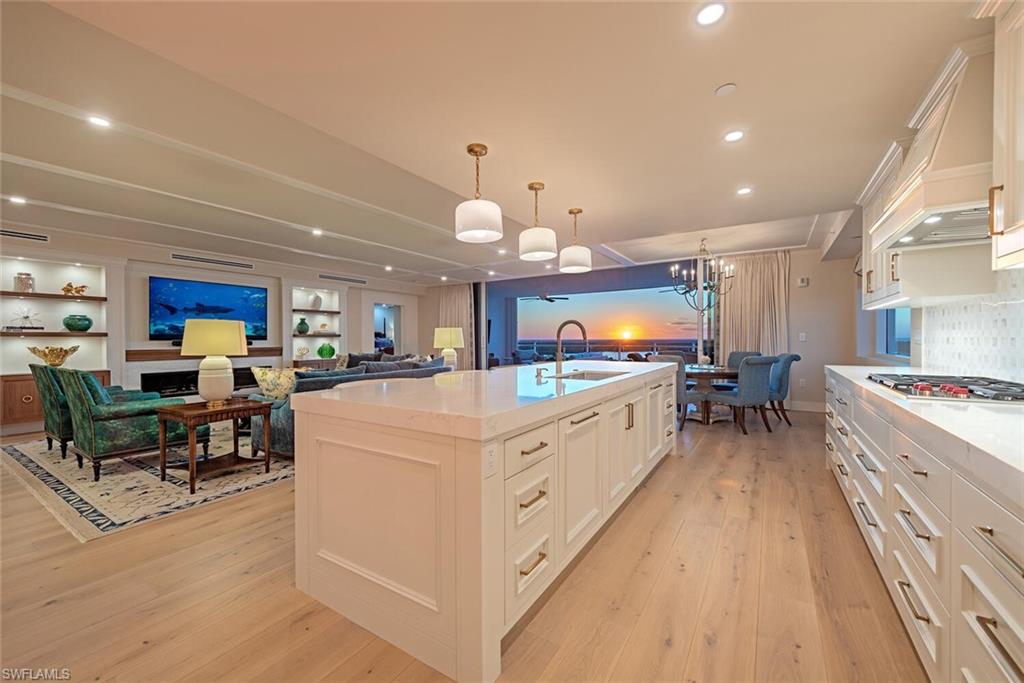 KALEA BAY TOWER 300 - Residential