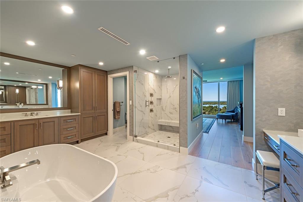 KALEA BAY TOWER 300 - Residential