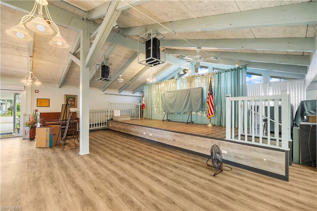 FOREST PARK MOBILE HOME - Residential