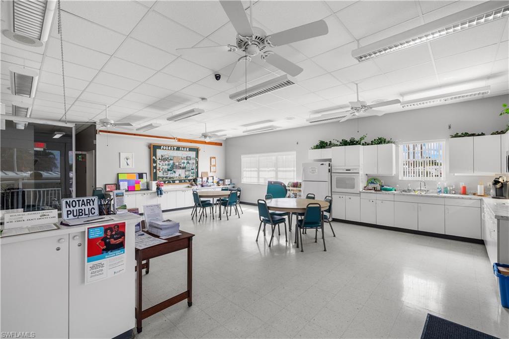 FOREST PARK MOBILE HOME - Residential