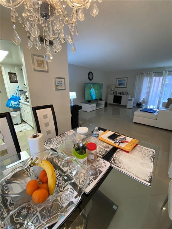 TOWERS CONDO - Residential