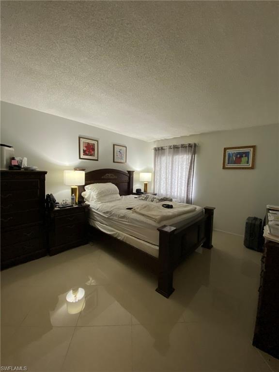 TOWERS CONDO - Residential