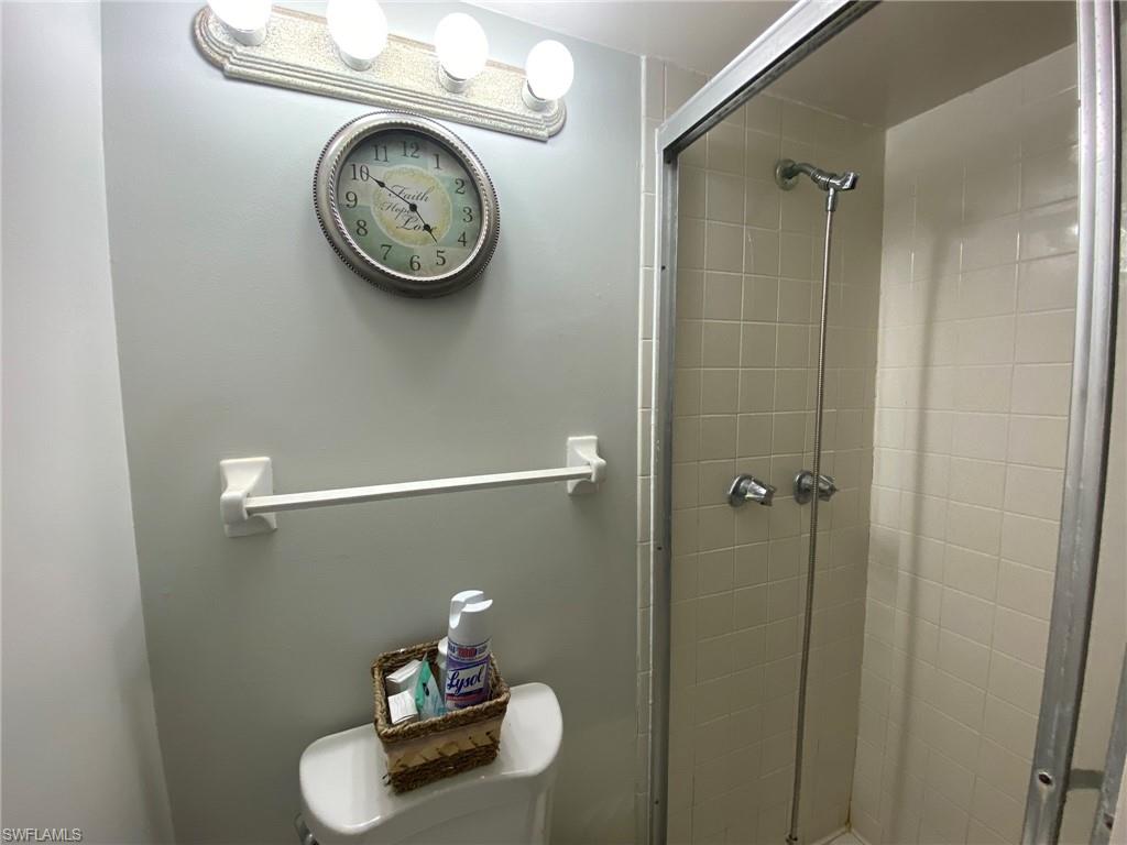 TOWERS CONDO - Residential