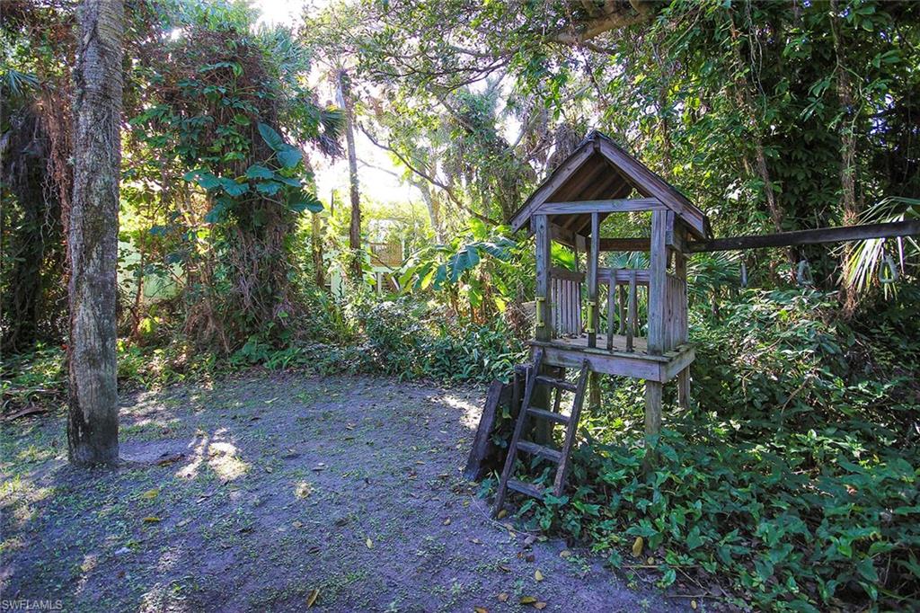GUMBO LIMBO - Residential