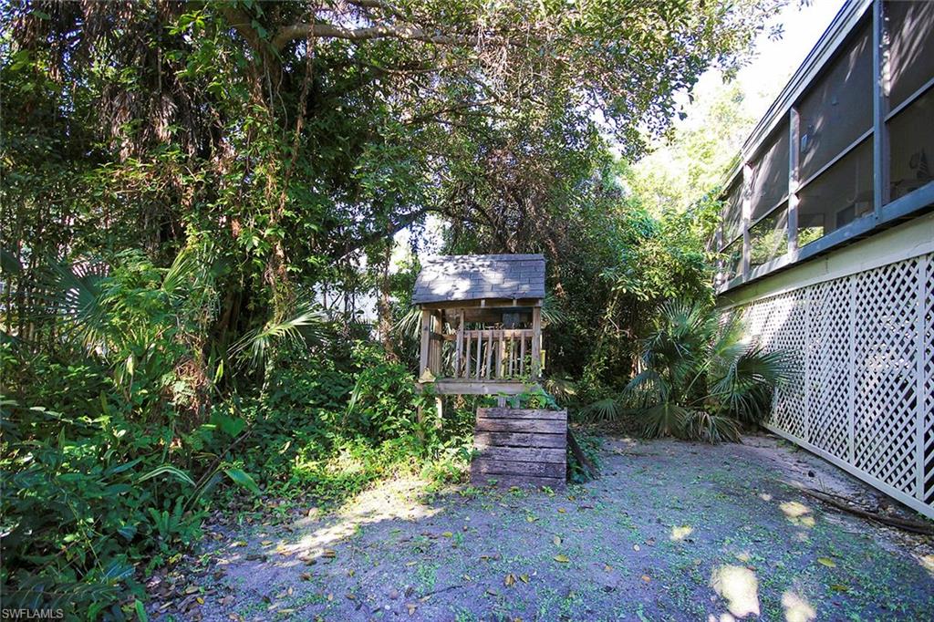 GUMBO LIMBO - Residential
